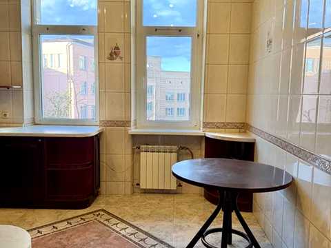 квартира за адресою Катерини Білокур вул., 2/8