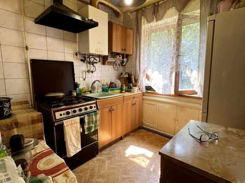квартира по адресу Братуня ул., 8