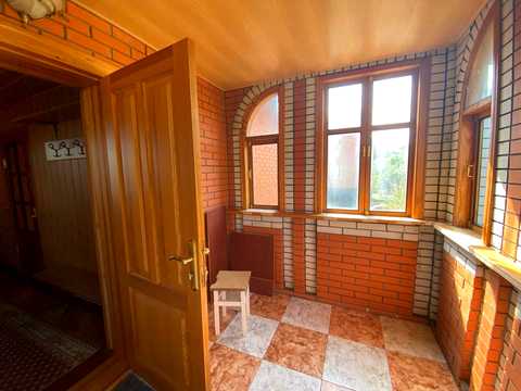 будинок за адресою Вишнева, 45