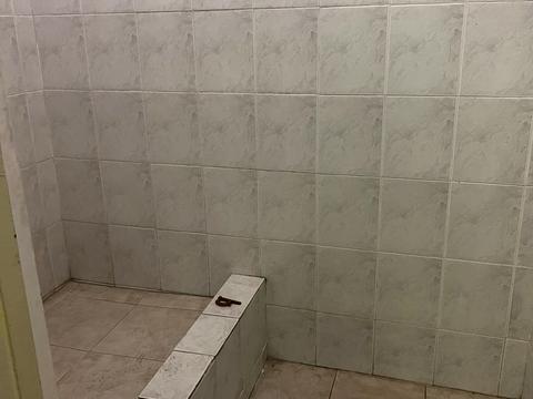комерційна за адресою Євгена Коновальця вул. (Ворошилова), 26