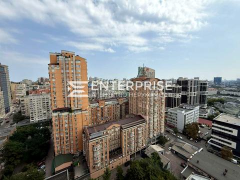 квартира за адресою В'ячеслава Чорновола вул., 25