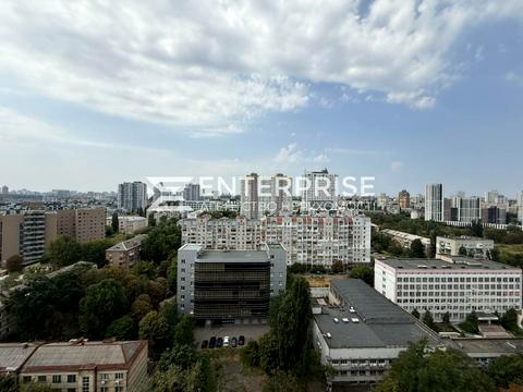 квартира за адресою В'ячеслава Чорновола вул., 25