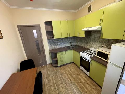 квартира за адресою Боголюбова вул., 33