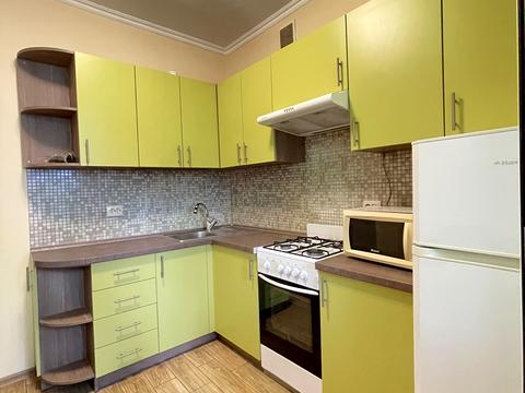 квартира за адресою Боголюбова вул., 33