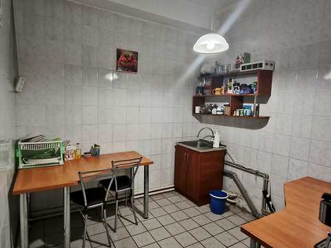 комерційна за адресою Алана Шепарда вул. (Суворова), 10