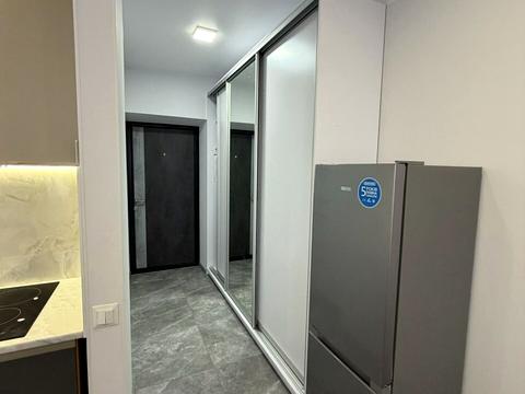 квартира за адресою Героїв Небесної Сотні просп., (Будинок 20/10)