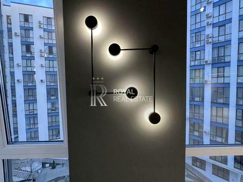 комерційна за адресою Центральна вул., 21 к2
