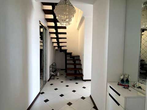 квартира за адресою Галицька вул., 4