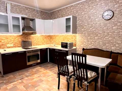 квартира по адресу Анны Ахматовой ул., 13