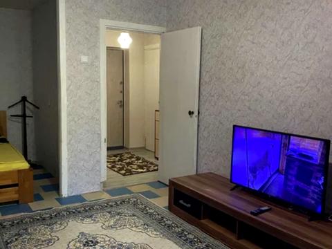 квартира за адресою Космодромна вул., 2