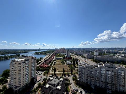 квартира за адресою Володимира Івасюка просп. (Героїв Сталінграду), 12-Ж