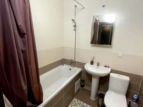 квартира за адресою Сім'ї Кульженків вул. (Петра Дегтяренка), 37