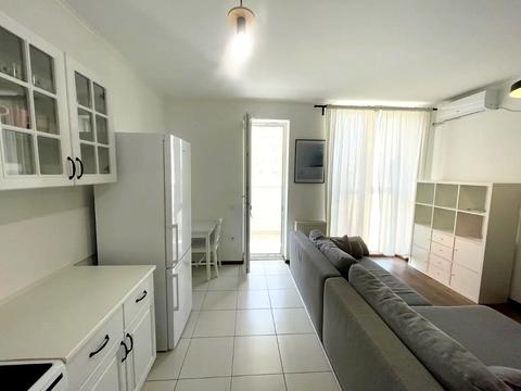 квартира за адресою Сім'ї Кульженків вул. (Петра Дегтяренка), 37