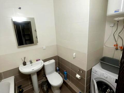 квартира за адресою Сім'ї Кульженків вул. (Петра Дегтяренка), 37