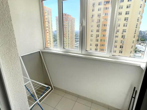 квартира за адресою Сім'ї Кульженків вул. (Петра Дегтяренка), 37