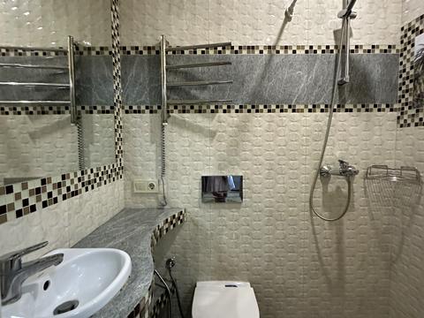 квартира за адресою Героїв полку "Азов" вул. (Маршала Малиновського), 8