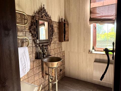 будинок за адресою с. Зазим'я, Київська вул.