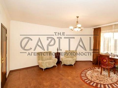 комерційна за адресою Київ, Бориславська вул., 1