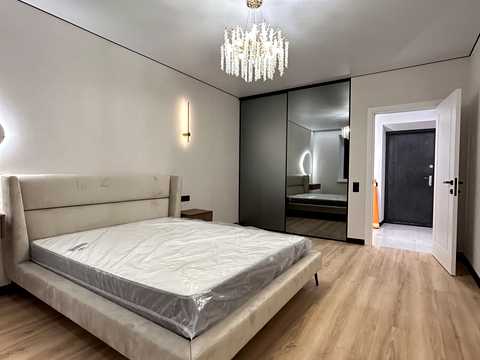 квартира за адресою Миколаївська вул., 8