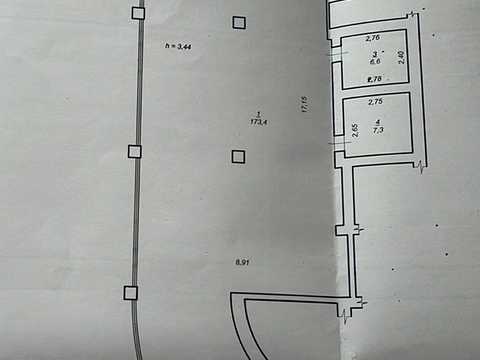 комерційна за адресою Чорновола вул., 9