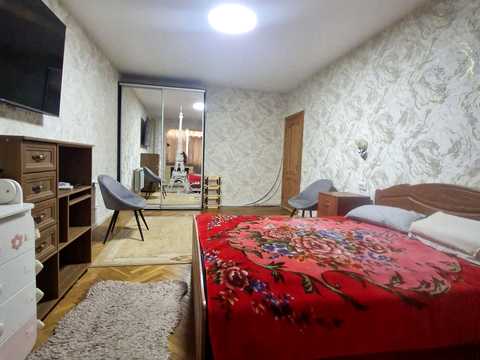 квартира за адресою Олексія Береста пров. (Огарьова), 2/1