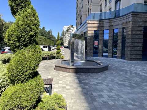 комерційна за адресою Соборна вул., 122