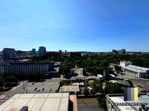 квартира за адресою Дніпро, Дмитра Яворницького просп. (Карла Маркса), 72-Б