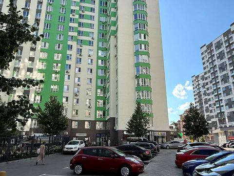 комерційна за адресою Університетська вул., 3/16