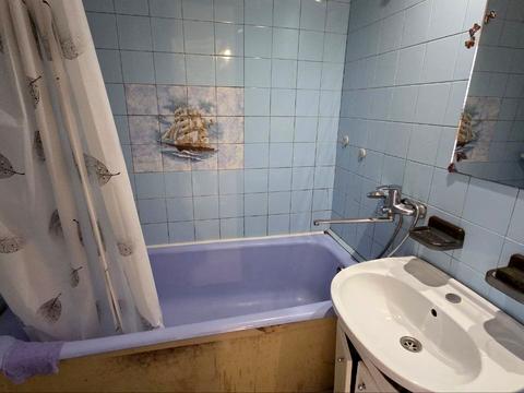 квартира за адресою Космодромна вул., 8