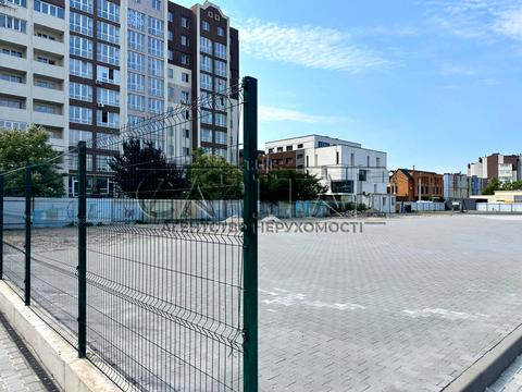 комерційна за адресою Новообухівське шосе, 1