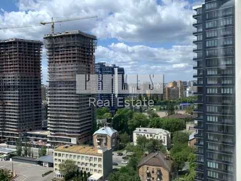 коммерческая по адресу Евгения Коновальца ул. (Щорса), 32-А