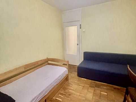 квартира за адресою Пантелеймона Куліша вул. (Челябінська), 19