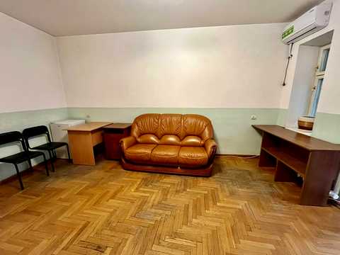коммерческая по адресу Артиллерийский пер., 7-9
