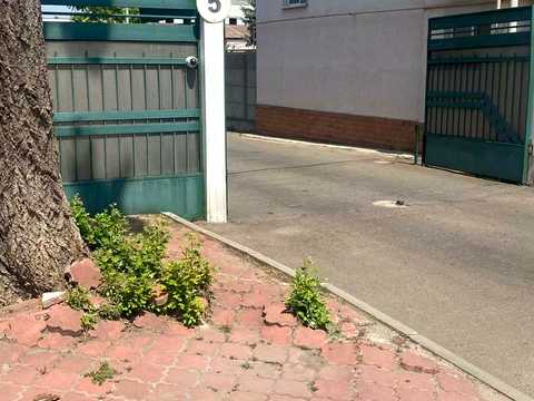 комерційна за адресою Владислава Домбровського вул. (Желябова), 3