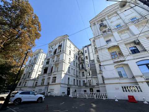 квартира по адресу Лютеранская ул., 7/10