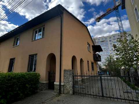 будинок за адресою Кам'янецька вул., 26