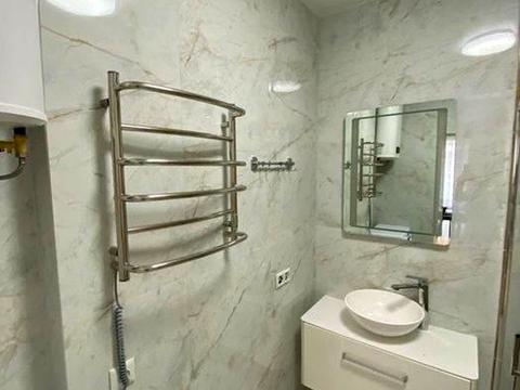 квартира за адресою Добровольців пров., 21
