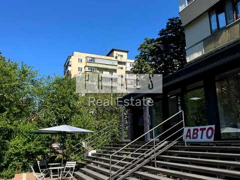комерційна за адресою Ореста Левицького вул. (Академіка Курчатова), 20