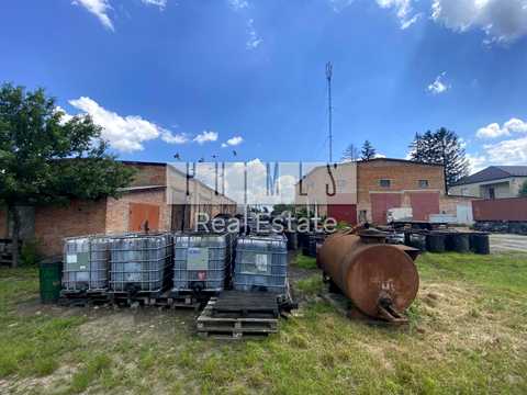 комерційна за адресою Дружби вул., 10