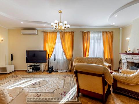 будинок за адресою с. Петропавлівська Борщагівка, травнева, 3