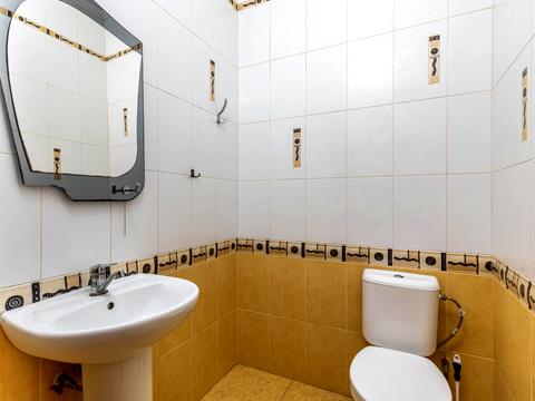 будинок за адресою с. Петропавлівська Борщагівка, травнева, 3