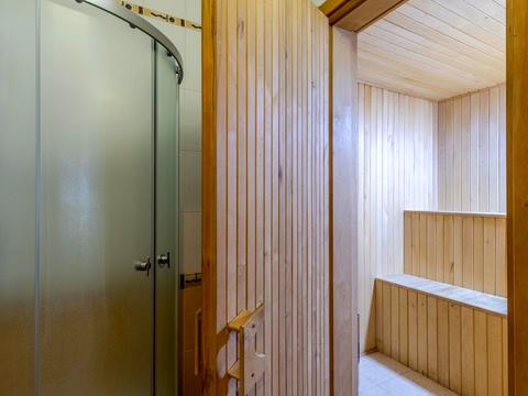 будинок за адресою с. Петропавлівська Борщагівка, травнева, 3
