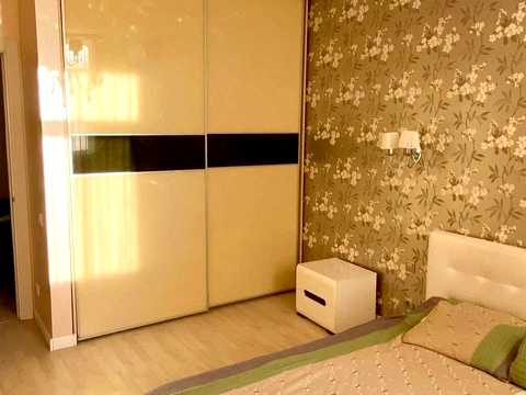 квартира за адресою Сім'ї Кульженків вул. (Петра Дегтяренка), 33
