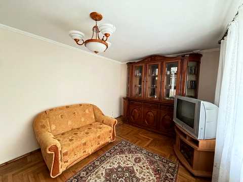 квартира за адресою Довженка вул., 13