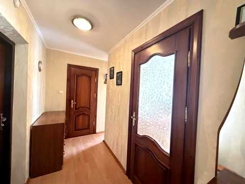 квартира за адресою Довженка вул., 13