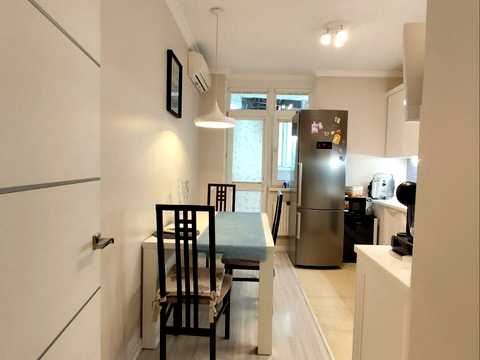 квартира за адресою Сім'ї Кульженків вул. (Петра Дегтяренка), 33
