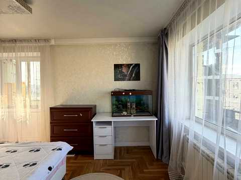 квартира за адресою Дніпровська набережна вул., 7-А