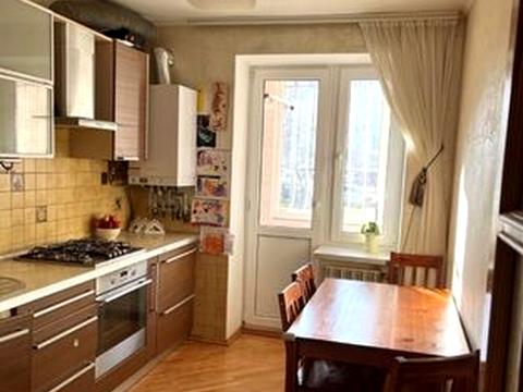квартира за адресою Івана Величковського вул., 58а