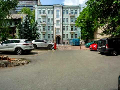 комерційна за адресою Еспланадна вул., 32В