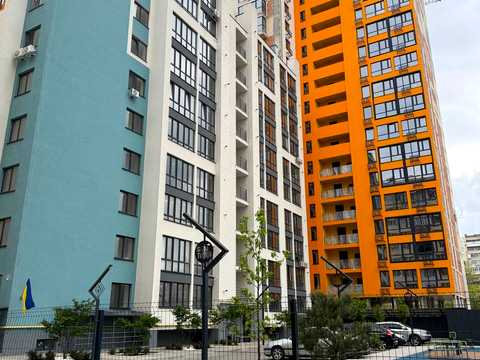 квартира за адресою Академіка Сахарова вул., 14